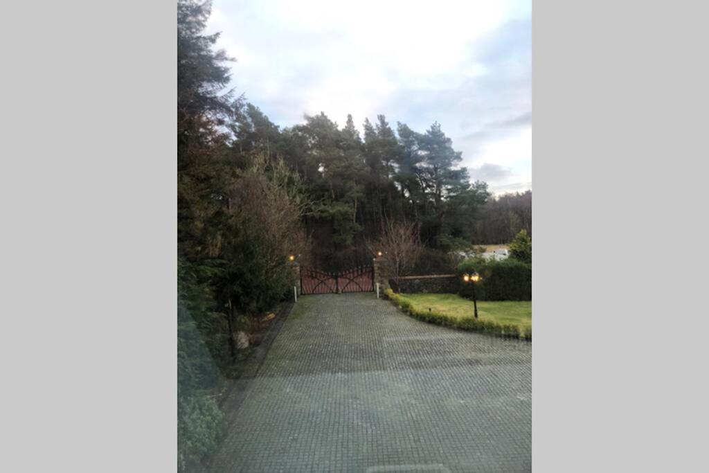 Struan Coach House In Gated Residence Stirling Bagian luar foto